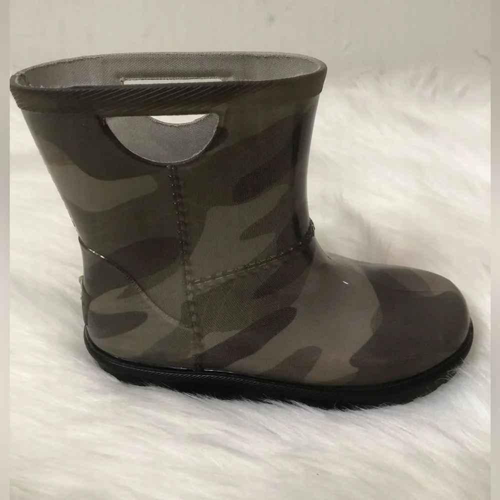 UGG Camuflaje Rain Boots Sz 11